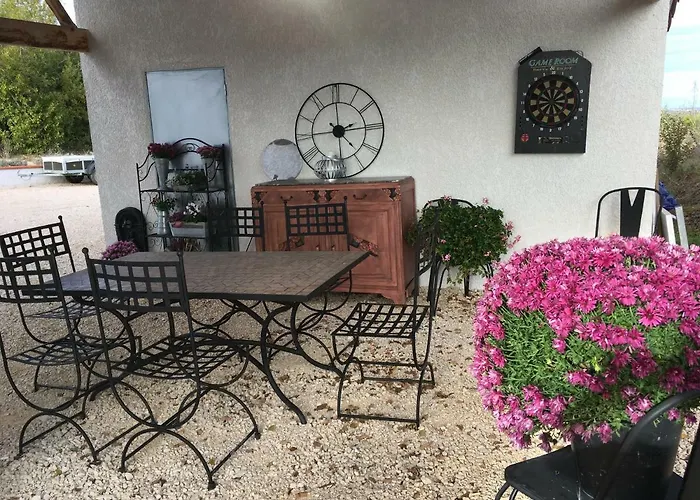 D'escane בית הארחה